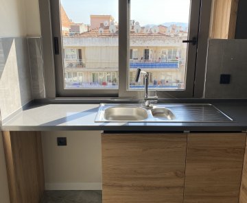 Sultan ve Yeter Hanım Apartmanı